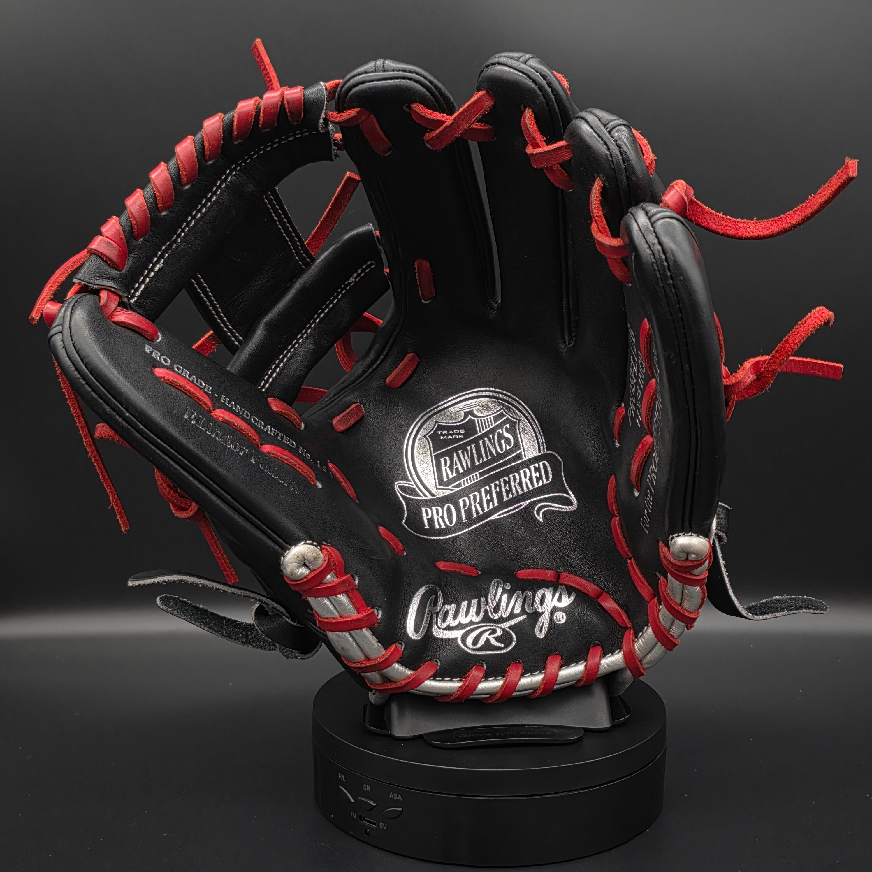 Premium Gloves and Mitts