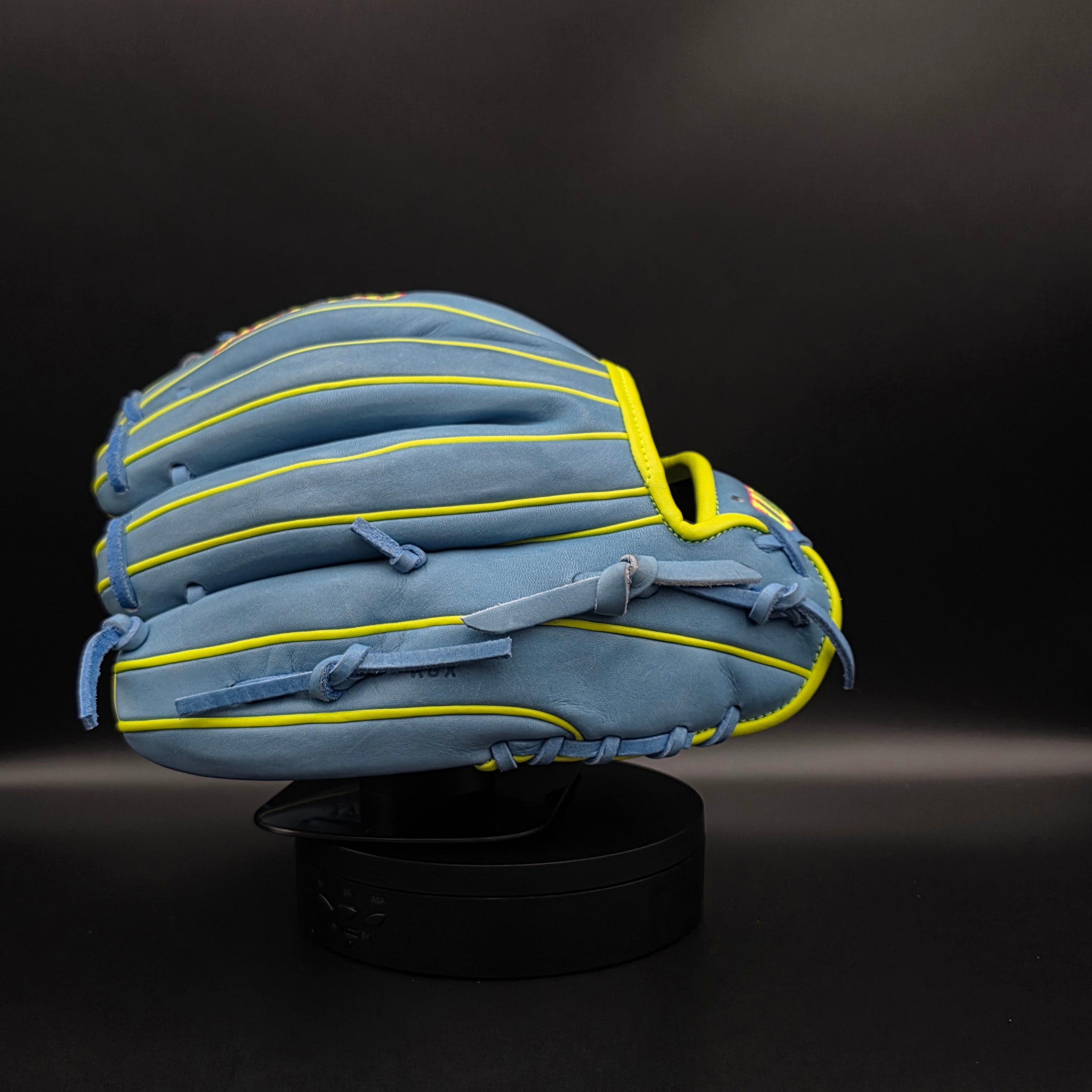 Wilson A2000 1786 11.5" Fall 2024