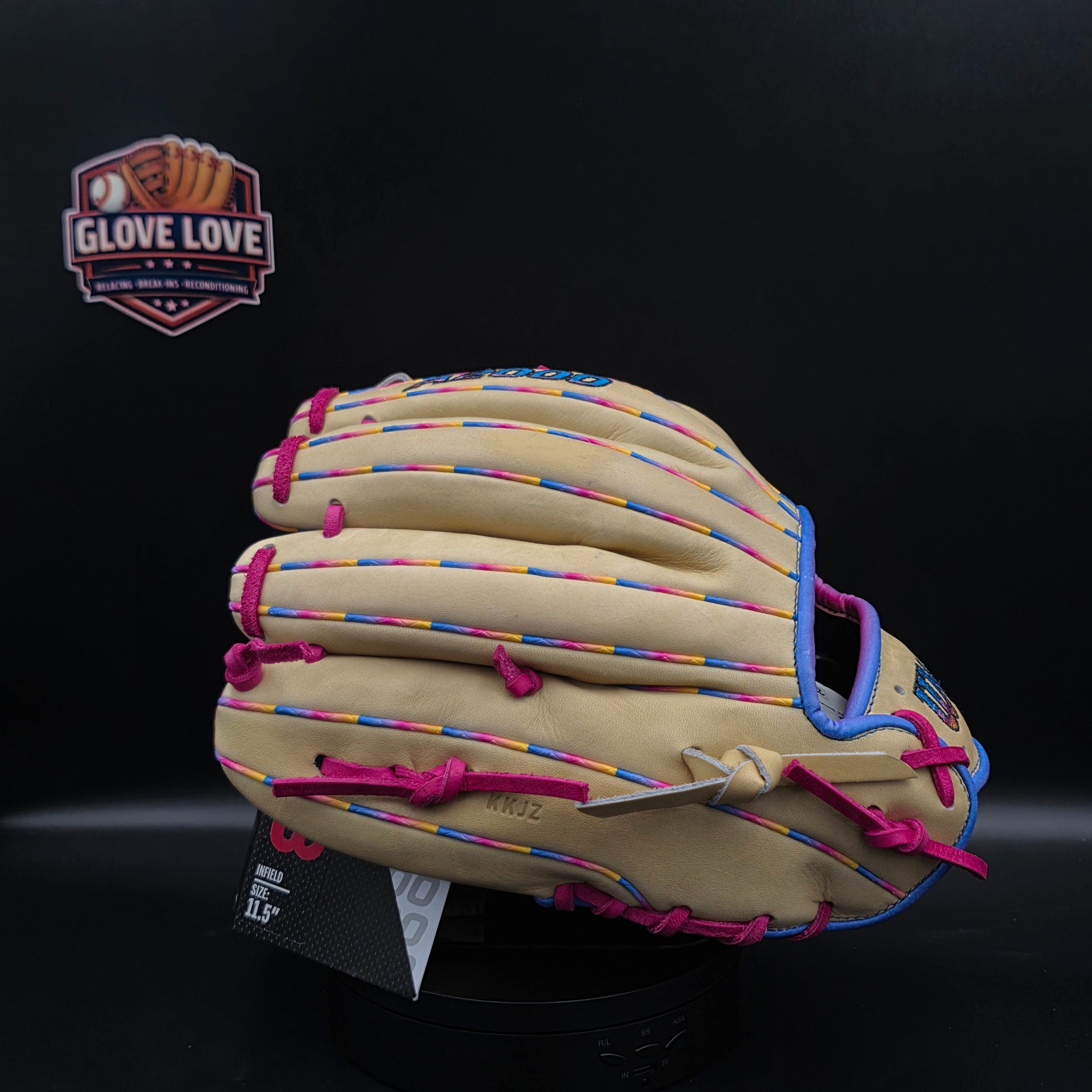 Wilson A2000 1786 Love the Moment 11.5" Infield Baseball Glove 2026 model