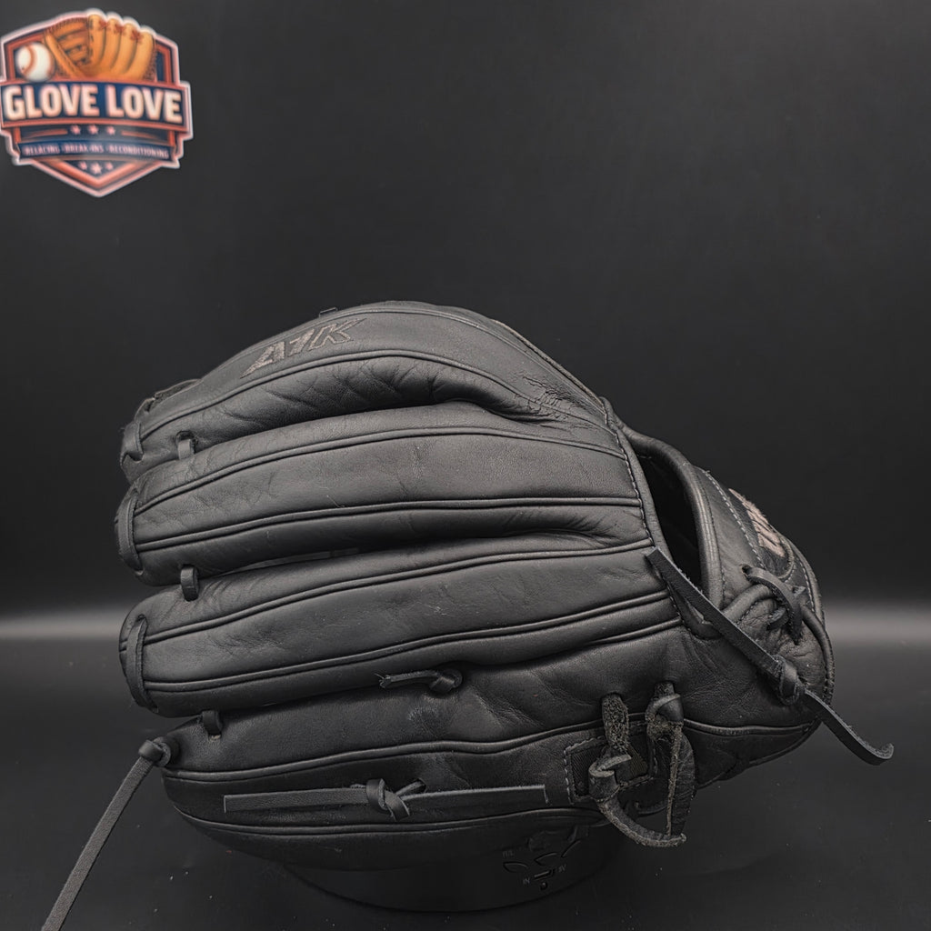PRE-OWNED Wilson A1K  1787. 11.75" Baseball Glove