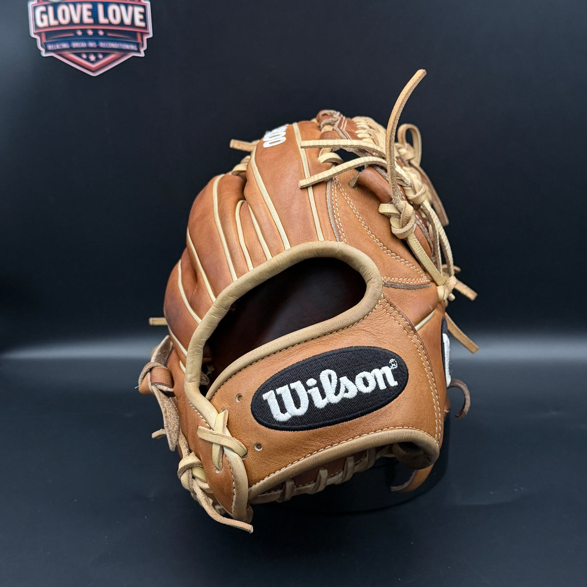 Pre-Owned Wilson A2000 D33 11.75"