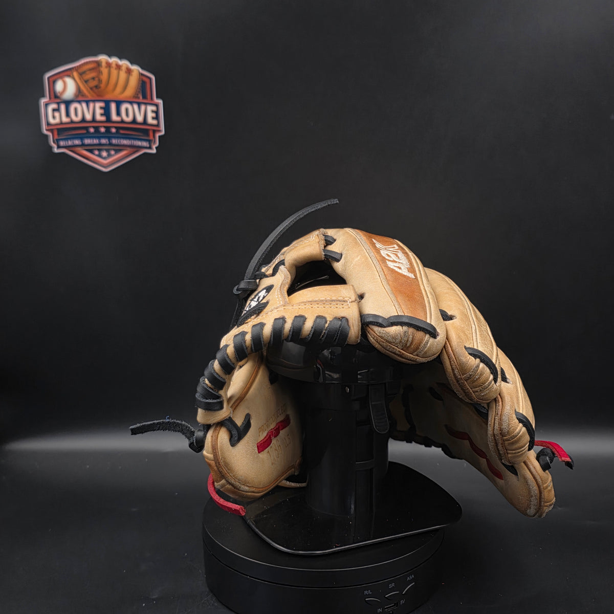 PRE-OWNED Wilson A2K 1786