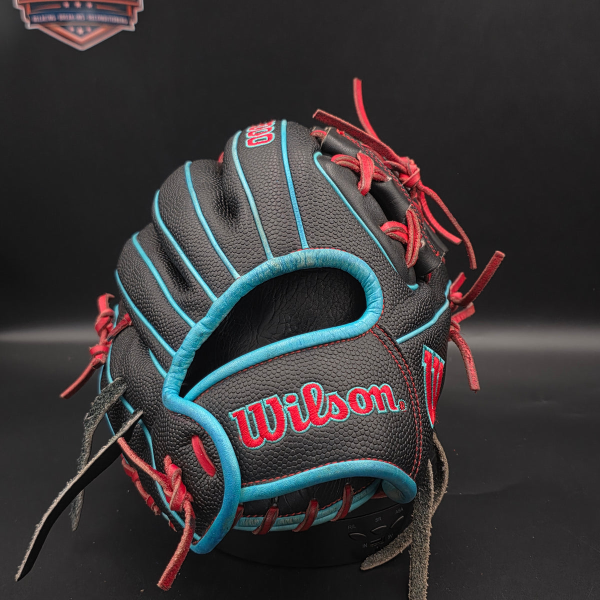 PRE-OWNED  Wilson A2000  11" PF11SS Baseball Glove