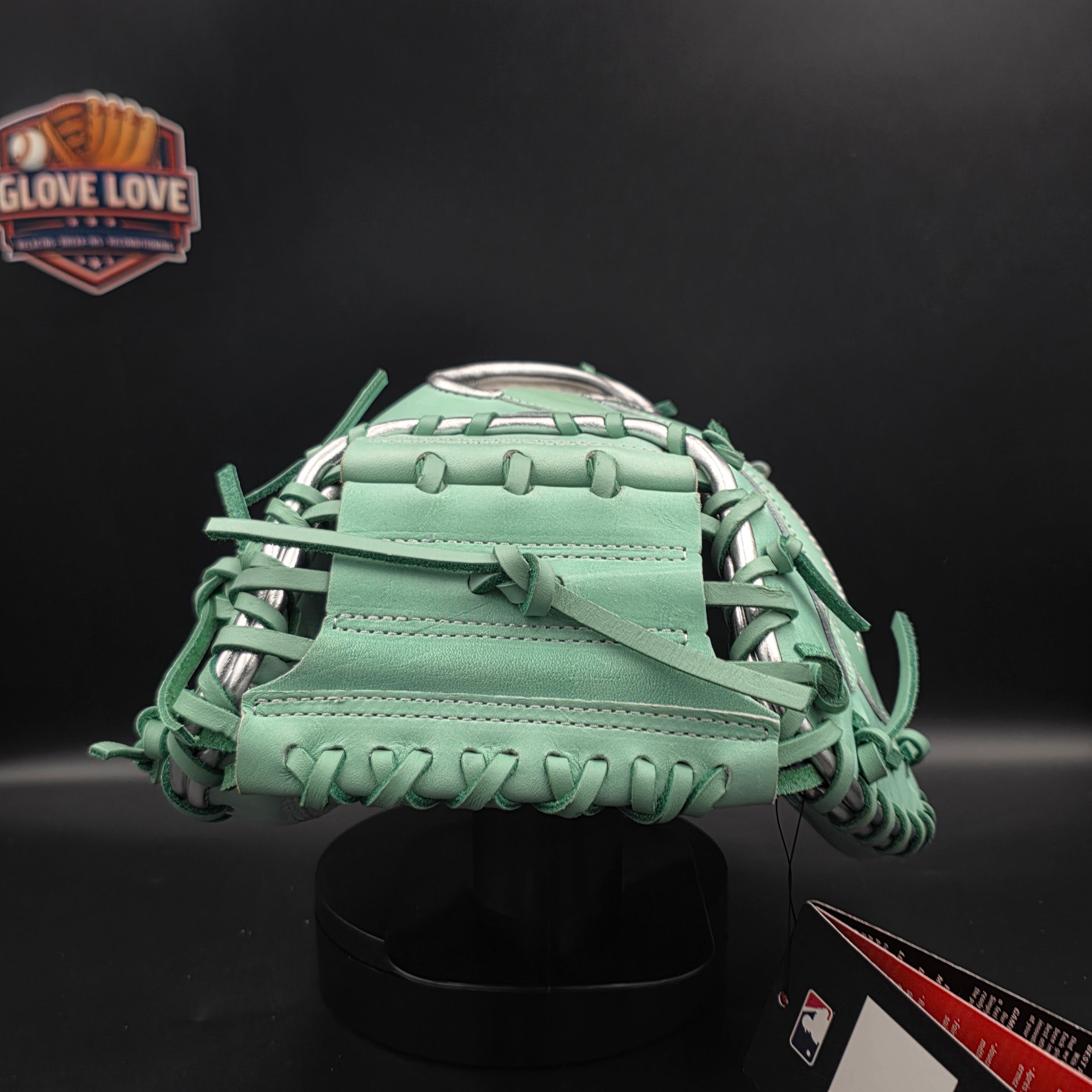 The Rawlings Pro Preferred Series LIMITED EDITION 33" Catcher's Mitt PROSCM33M (2024)
