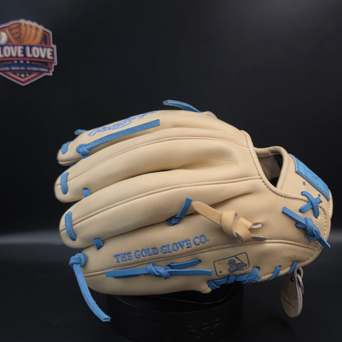 Rawlings Heart of the Hide 11.75" Baseball Glove PROR205-4CCCB