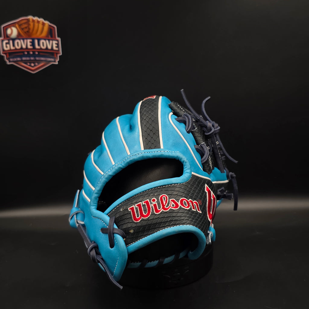 Wilson A2K 1786 11.5" Winter Collection Baseball Glove: WBW102686115