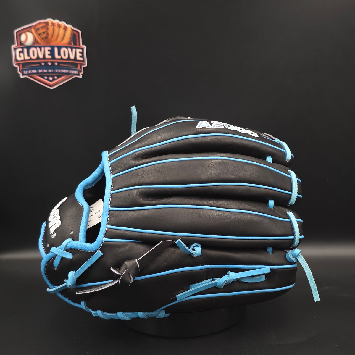 Wilson A2000 B23 12"  LHT Pitchers Glove