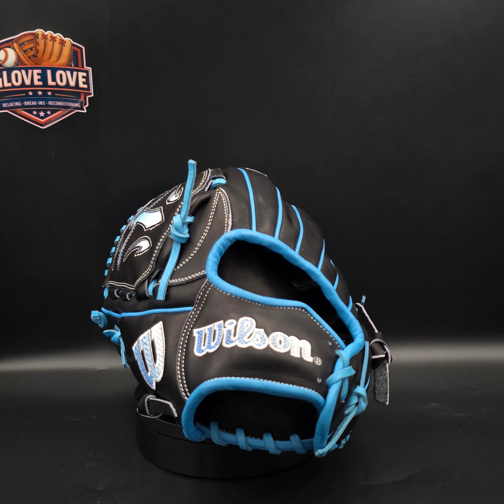 Wilson A2000 B23 12"  LHT Pitchers Glove