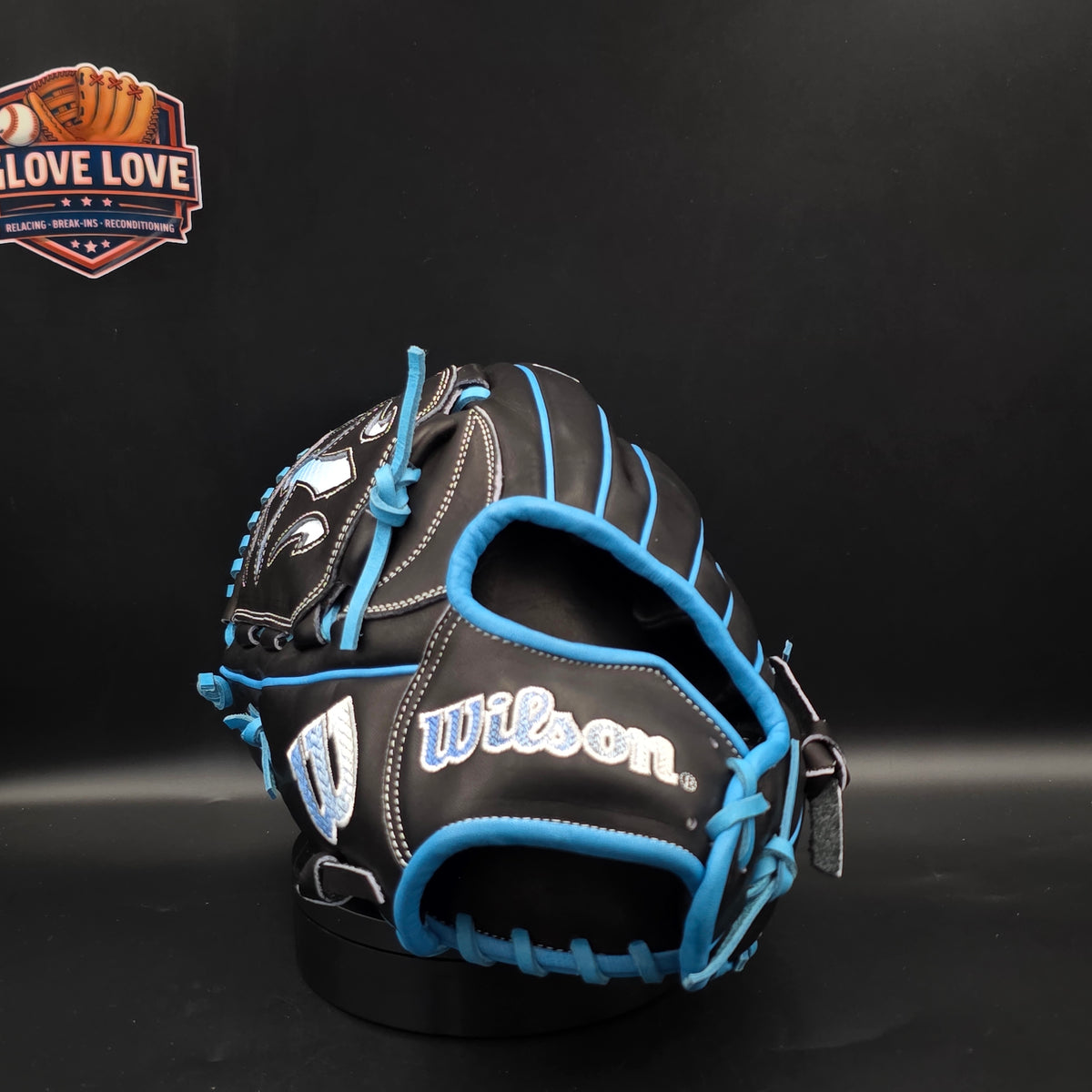 Wilson A2000 B23 12"  LHT Pitchers Glove