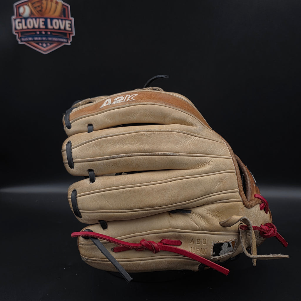 PRE-OWNED Wilson A2K 1786