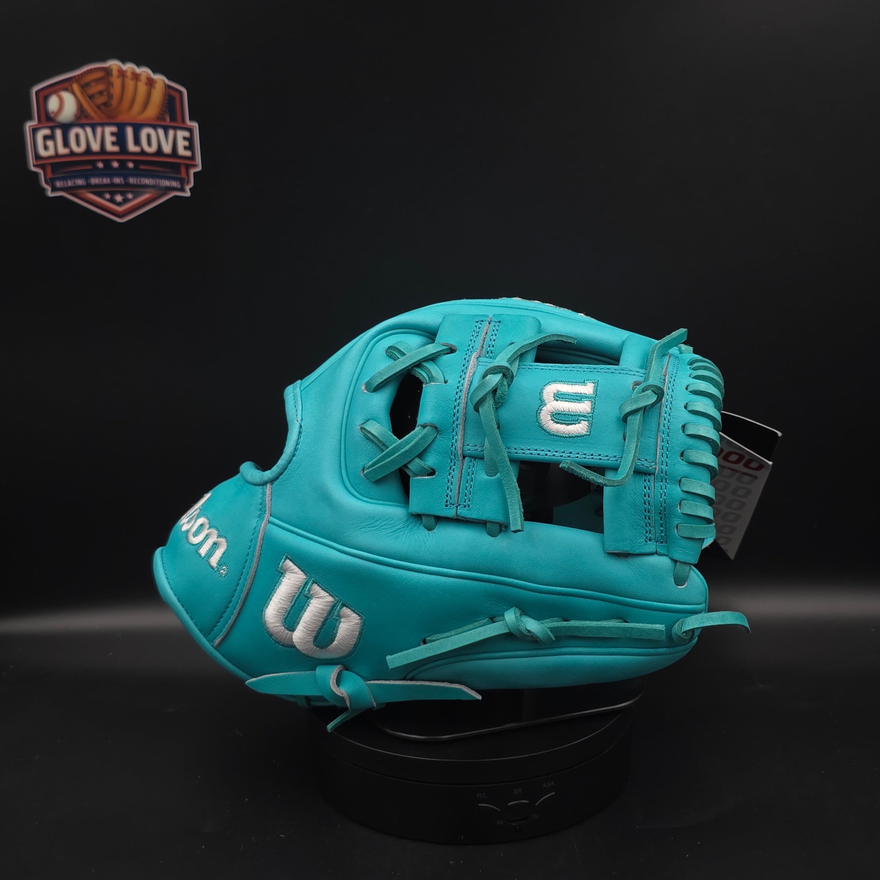 Wilson A2000 1786 "Mahi" 11.5" Infield Baseball Glove (Teal/White)  limited edition
